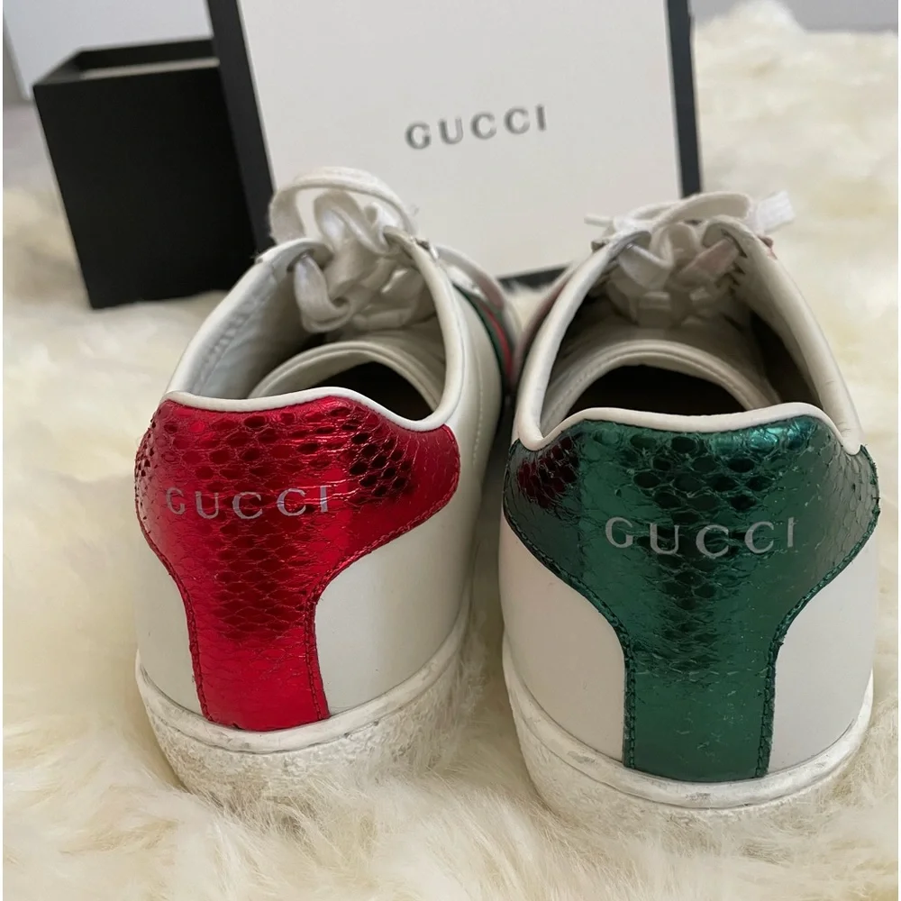 Gucci - Picture 1 of 4